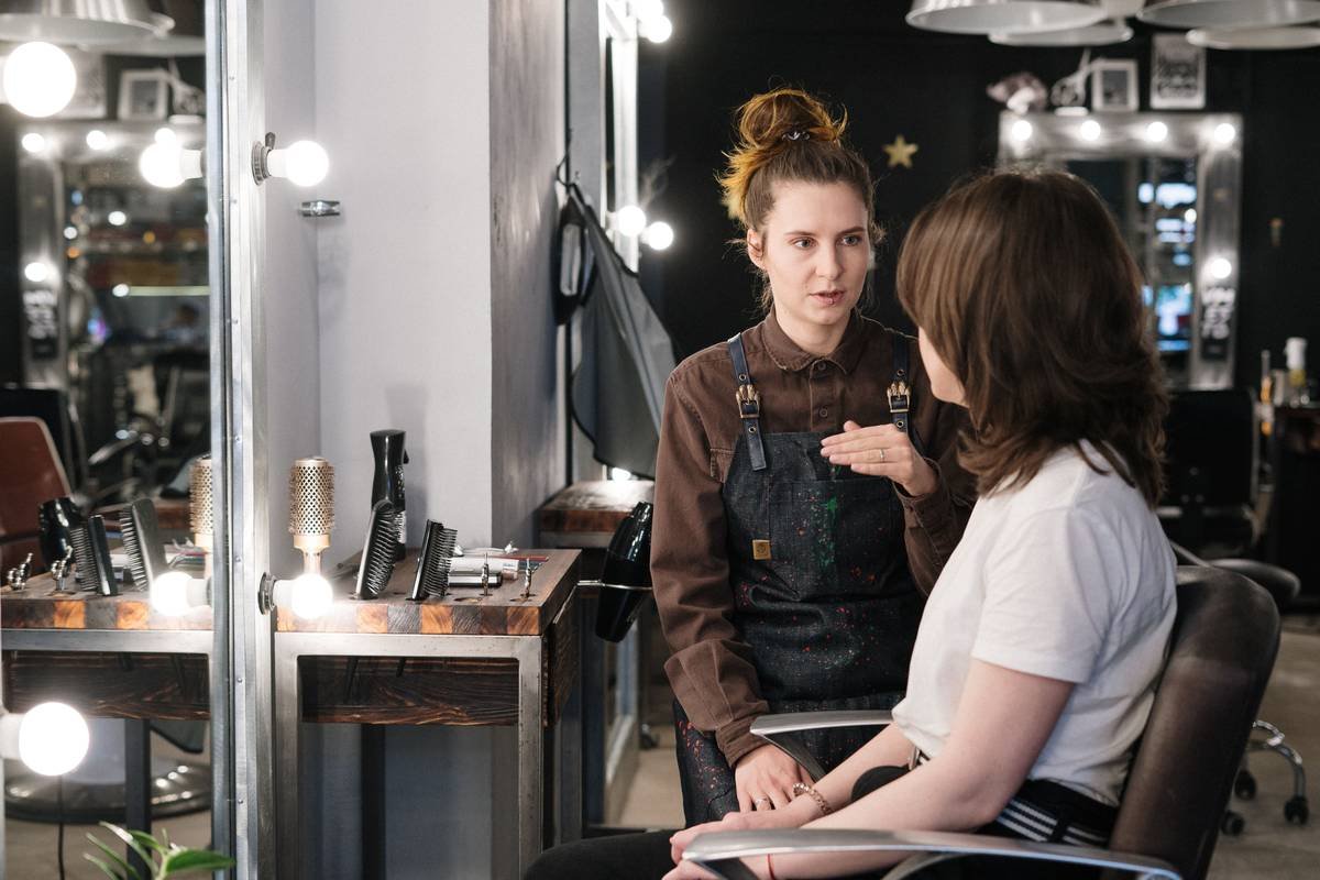 Why Your Lowlight Hair Consultations Are Failing (And How to Fix Them)